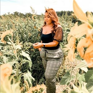 Meet your Posher, Luz